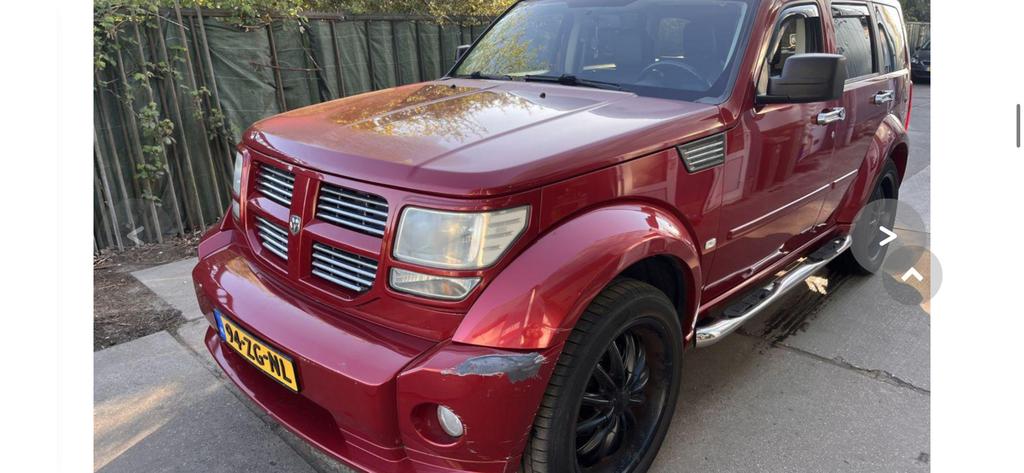 Nitro 4.0 V6 R/T 4X4 AUT5 Dak/Tv’tje/Camera/Pdc LEUKE AUTO, Automaat, Zwart, USB, Bedrijf