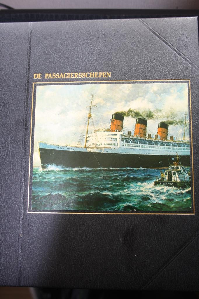 boek de passagiersschepen, Verzamelen, Scheepvaart, Ophalen of Verzenden, Zo goed als nieuw, Boek of Tijdschrift