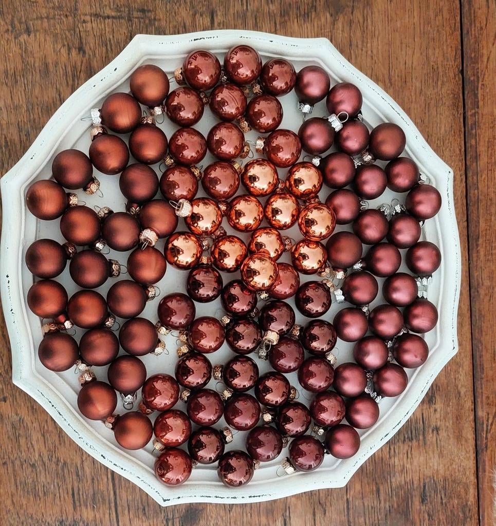 107 bronskleurige verschillende kerstversieringen, Diversen, Kerst, Ophalen