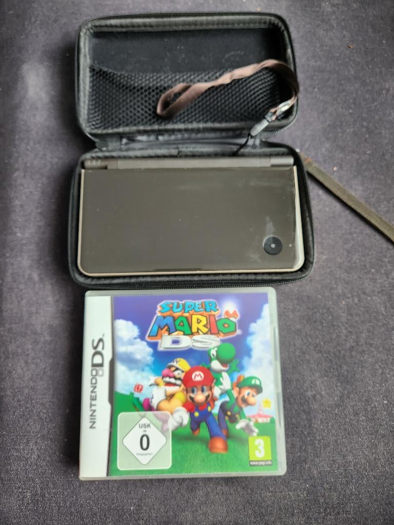 Ds i xl met super mario, Spelcomputers en Games, Spelcomputers | Nintendo DS, Dsi XL, Zwart, Ophalen of Verzenden, Zo goed als nieuw