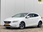 Volvo V40 2.0 D2 Nordic+ Automaat Navi Leer Panorama, Gebruikt, Euro 6, 4 cilinders, Leder en Stof