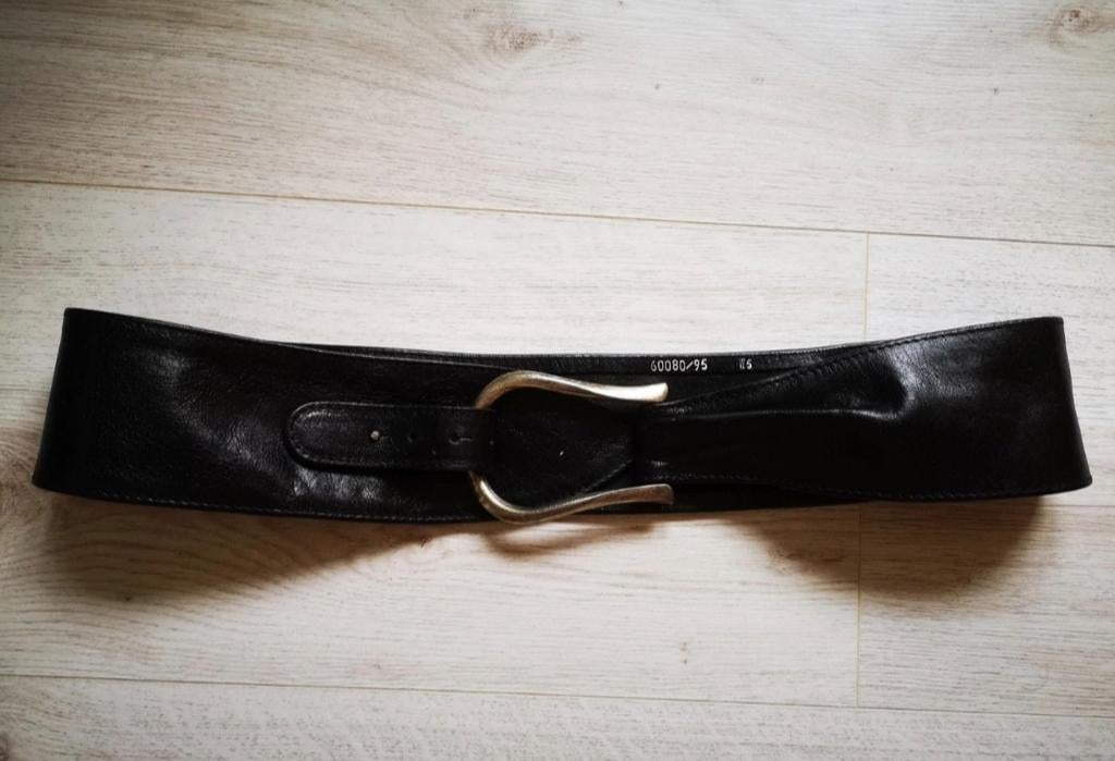 Zwarte riem met gesp, maat 95, Kleding | Dames, Riemen en Ceinturen, Zwart, 90 tot 100 cm, Tailleriem, Ophalen of Verzenden