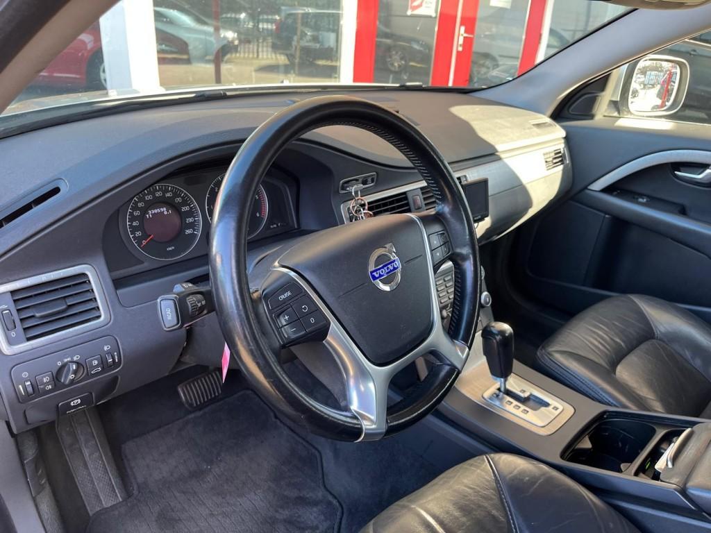 Volvo XC70 2.4 176PK Momentum Trekhaak/Bluethooth/Navigatie, 1634 kg, XC70, Diesel, USB