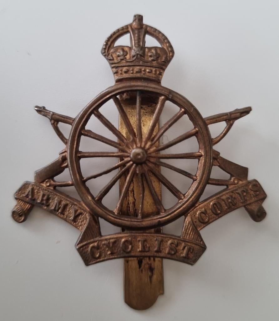 WO1 Britse pet embleem ARMY CYCLIST CORPS, Verzamelen, Militaria | Algemeen, Verzenden, Landmacht, Engeland, Embleem of Badge