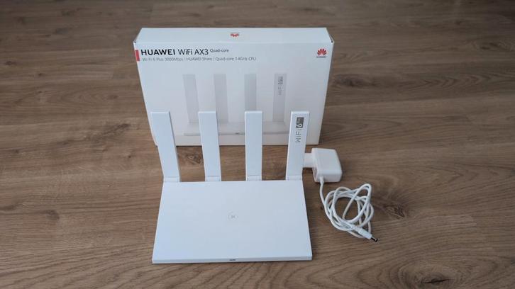 Huawei WiFi AX3 Quad-core Router - WiFi 6 Plus, Computers en Software, Routers en Modems, Zo goed als nieuw, Router, Ophalen of Verzenden