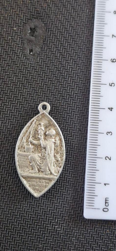 Antieke religieuze medaille - Onze Lieve Vrouw, Antiek en Kunst, Antiek | Religie, Ophalen of Verzenden