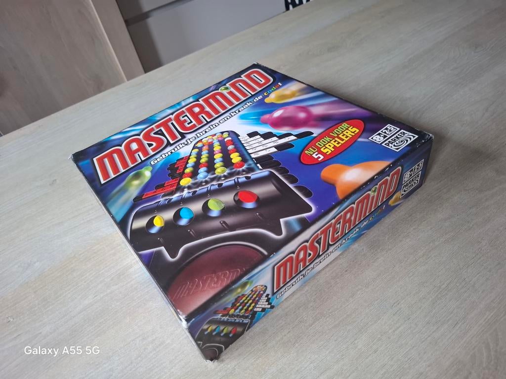 Mastermind bordspel - Gebruik je brein en kraak de code!, Parker, Ophalen of Verzenden, Zo goed als nieuw, Hasbro European Services, 4 The Square, Stockley Park, Uxbridge, Middlesex, UB11 1ET, UK
