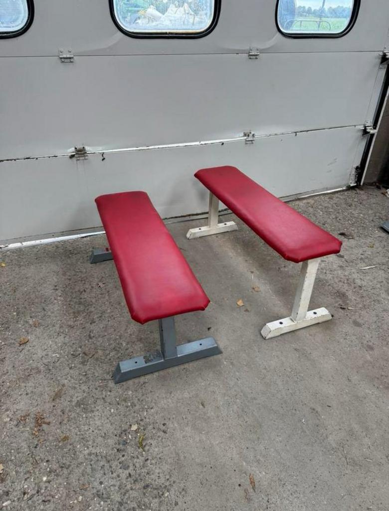 Gym 80 flat benchjes / bankjes