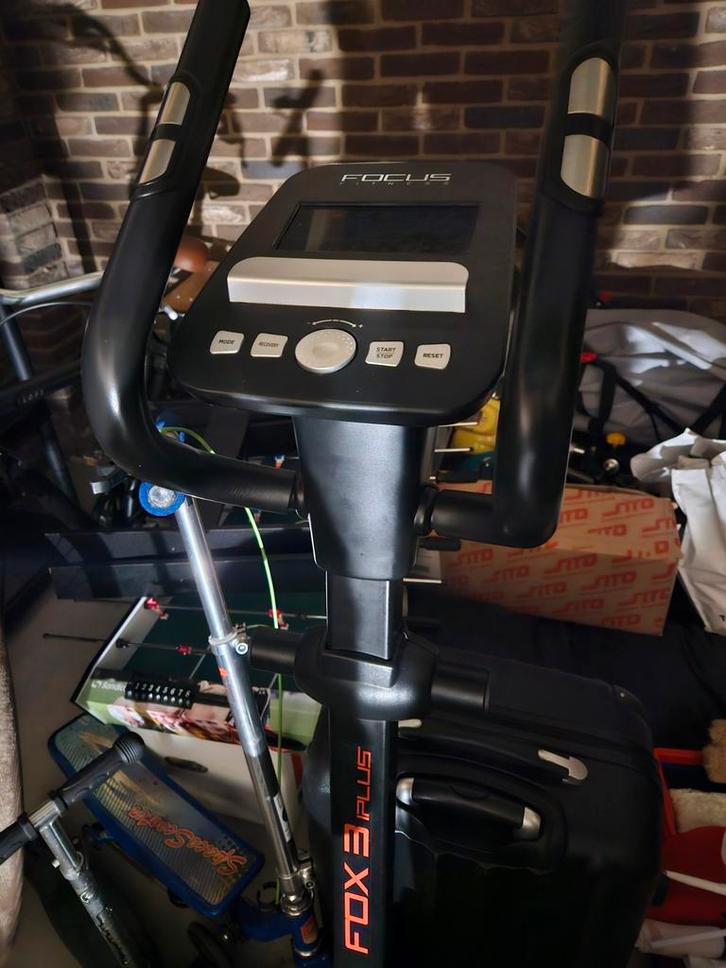 Crosstrainer Focus Fitness Fox 3, Sport en Fitness, Fitnessapparatuur, Gebruikt, Crosstrainer, Armen, Benen, Buik, Rug, Metaal