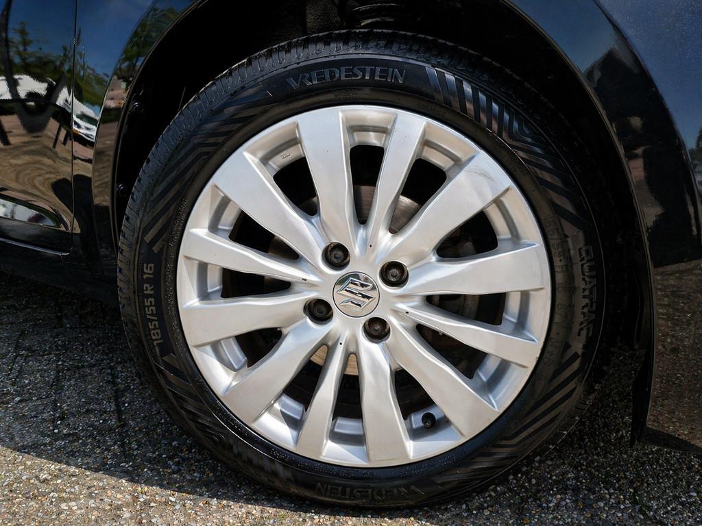 Suzuki Swift 1.2 Bandit EASSS Trekhaak Dealer Oh Zeer netjes, Auto's, Suzuki, Voorwielaandrijving, 4 cilinders, Stoelverwarming