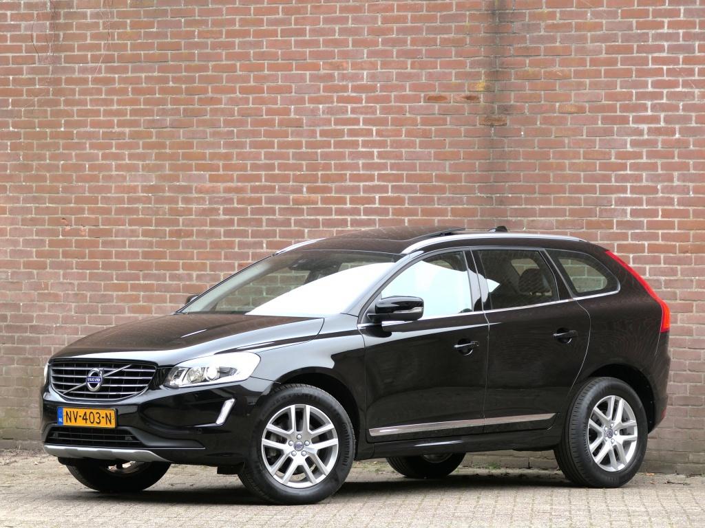 Volvo XC60 T5 AUT FWD Polar+ Panoramadak / Standkachel / Tre, Automaat, 15 km/l, Gebruikt, 4 cilinders