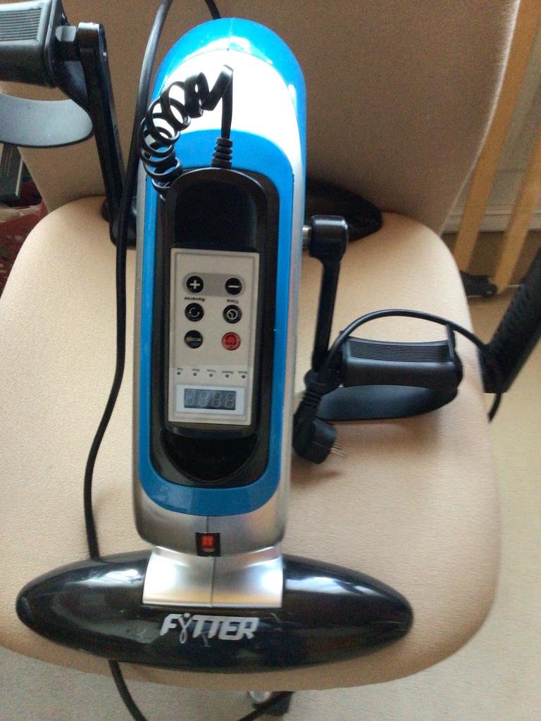 Fytter Stoelfiets - Compacte Hometrainer voor Thuis, Sport en Fitness, Kunststof, Armen, Ophalen of Verzenden, Zo goed als nieuw