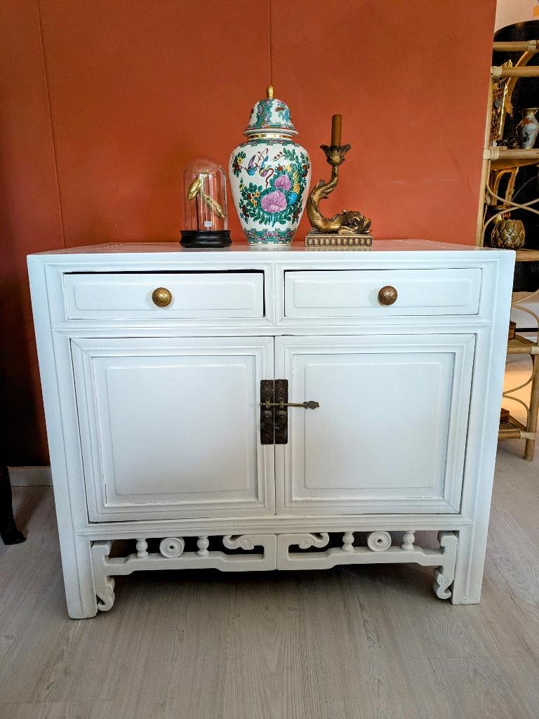 Chinese Oosterse Kast Houtsnijwerk Dressoir, Huis en Inrichting, Ophalen, Chinees Oosters, 50 tot 100 cm, Zo goed als nieuw