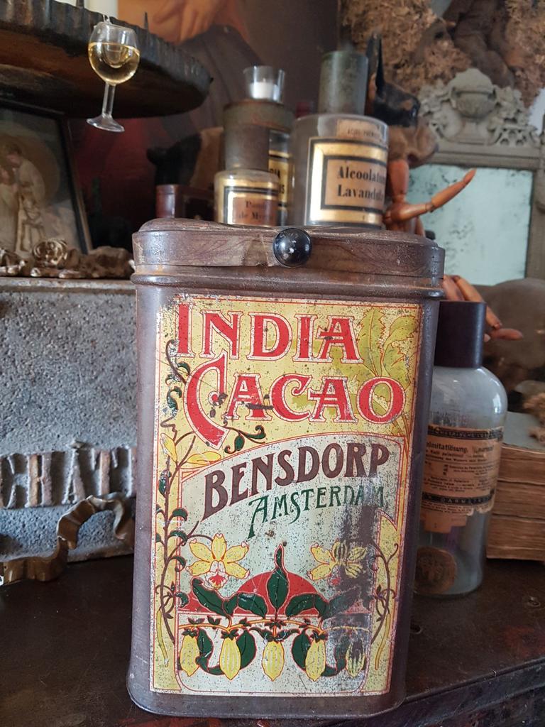 Antiek blik India Cacao Bensdorp Amsterdam, Ophalen of Verzenden, Gebruikt, Overige