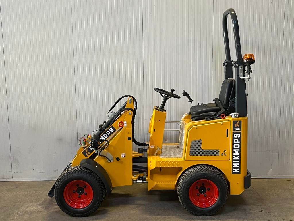 Knikmops 100, Ophalen, Wiellader of Shovel