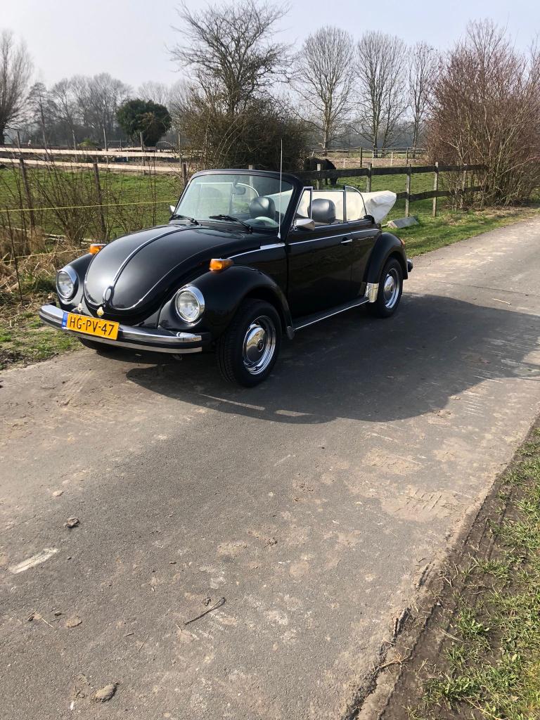Volkswagen Kever Cabriolet 1600cc (1979) – Topstaat €25.000, Auto's, Cabriolet, Zwart, Handgeschakeld, Geïmporteerd