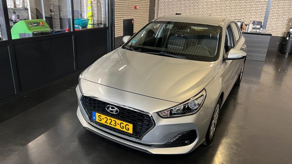 Hyundai I30 1.0 T-GDI COMFORT, Auto's, Hyundai, Voorwielaandrijving, 1195 kg, Gebruikt, Met garantie (alle)