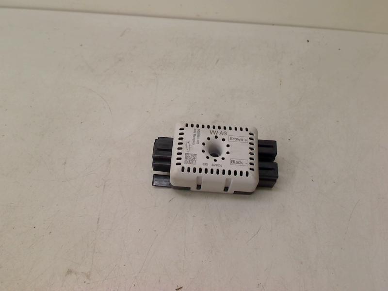 Ontstoringsfilter golf 7 Volkswagen Golf VII (AUA) 5q0035570, Auto-onderdelen, Gebruikt, Volkswagen, Volkswagen AG, Kundenbetreuung@volkswagen.de