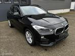BMW X2 sDrive18i Executive, Auto's, BMW, Gebruikt, Zwart, Bedrijf, Grijs