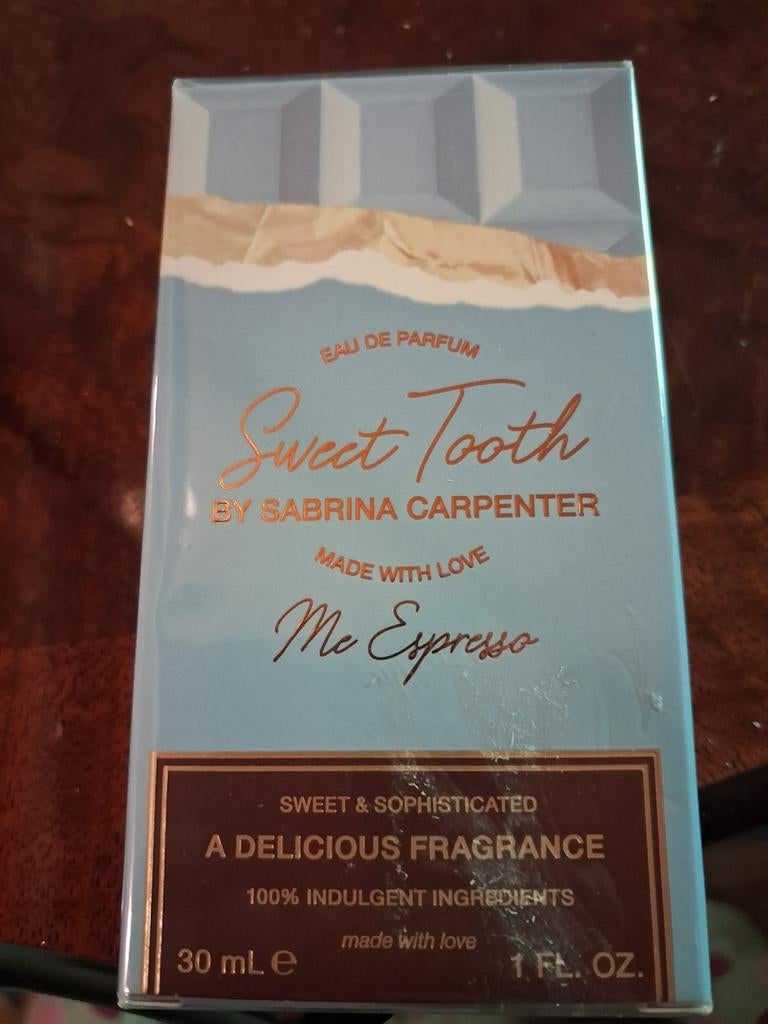 Sabrina Carpenter Espresso parfum, Boeken, Ophalen of Verzenden, Nieuw