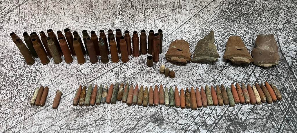 Groot wo2 lot geallieerd, Ophalen of Verzenden, Overige soorten, Overige gebieden, Hulzen of Bodemvondsten