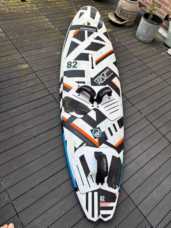 RRD Wave Cult 82 incl K4 vinnen, Watersport en Boten, Windsurfen, Gebruikt, Plank, Minder dan 250 cm, Met vin(nen), Minder dan 5 m²