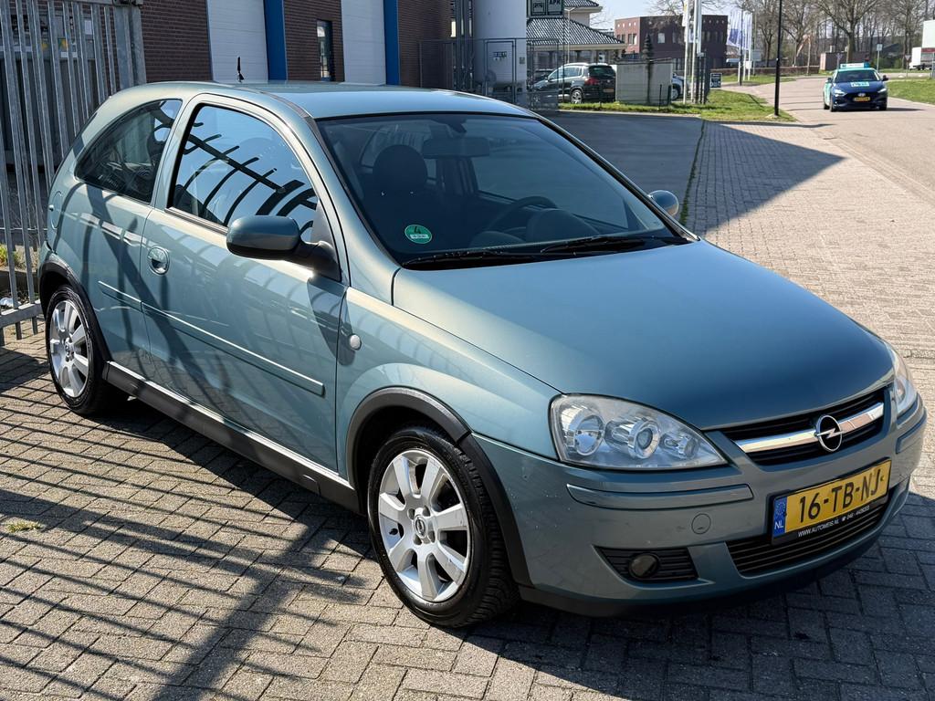 Opel Corsa 1.2-16V Silverline Sport 80PK! NL AUTO UNIEK KMST, Auto's, Opel, Voorwielaandrijving, Gebruikt, 4 cilinders, 1229 cc