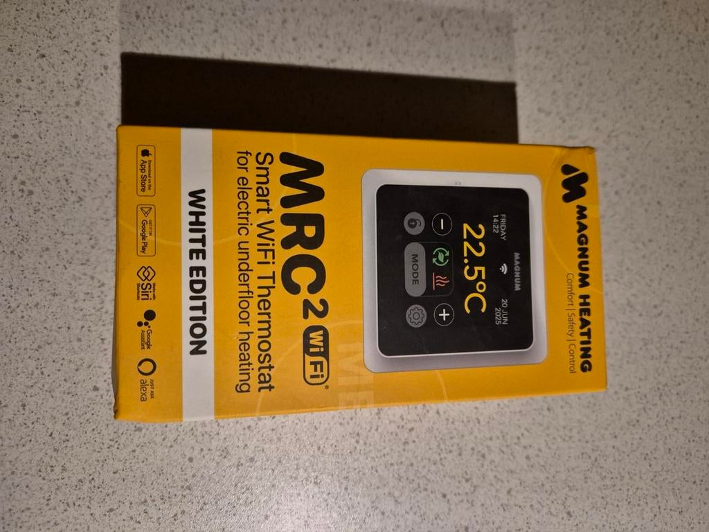 Te koop  nieuwe termostaat, Doe-het-zelf en Verbouw, Thermostaten, Ophalen, Nieuw