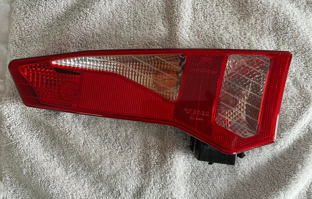 Uebler I21, F14, F24, F34 Achterlicht compleet (links), Auto diversen, Fietsendragers, Ophalen of Verzenden, Zo goed als nieuw