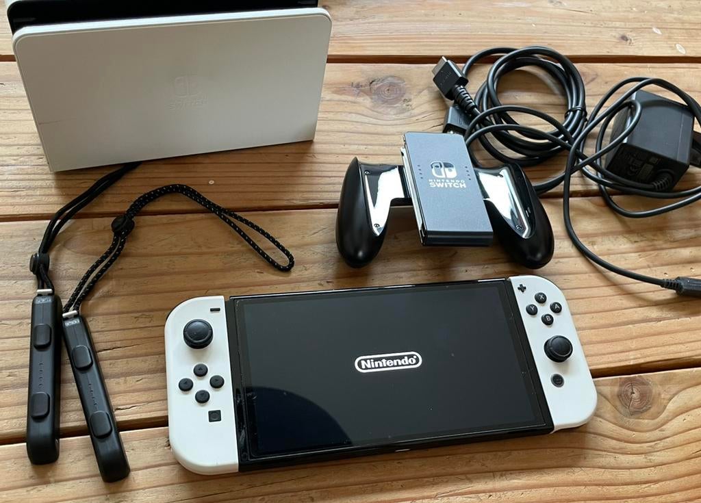 Nintendo Switch Oled., Spelcomputers en Games, Spelcomputers | Nintendo Switch, Ophalen, Zo goed als nieuw, Met 1 controller, Switch OLED