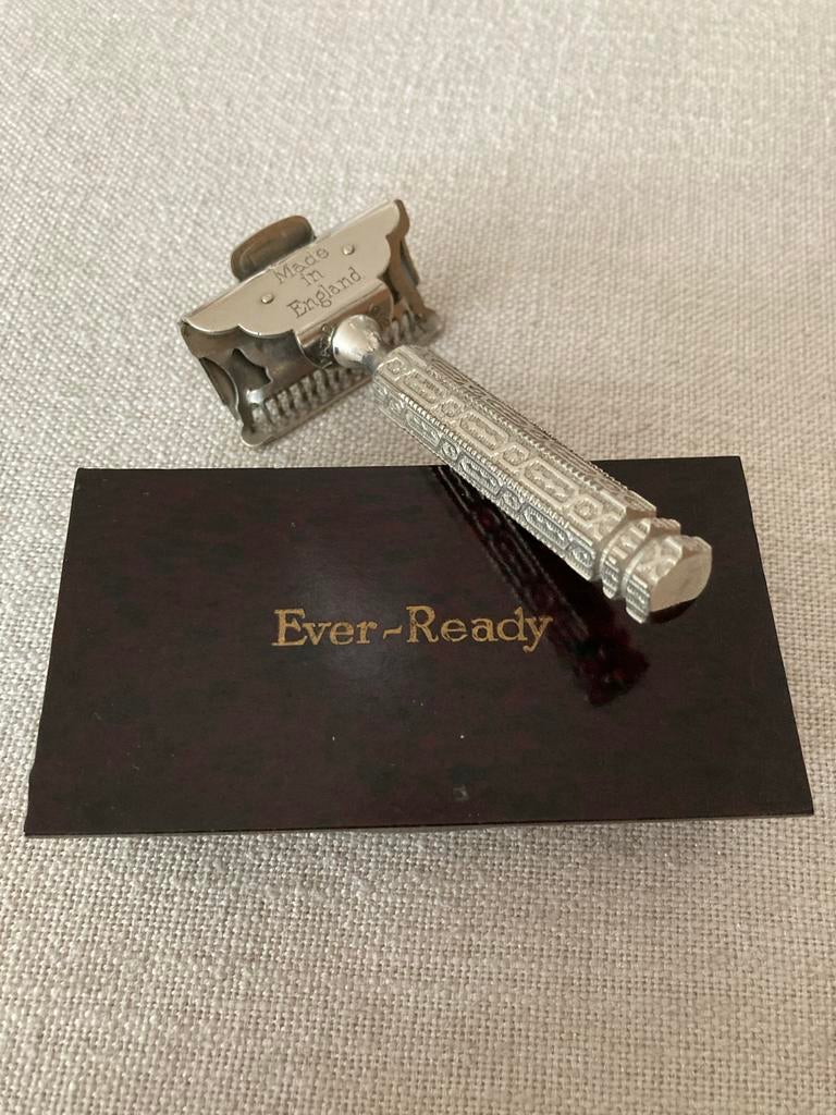 Ever-Ready scheermes in doosje, Made in England, Antiek en Kunst, Ophalen of Verzenden