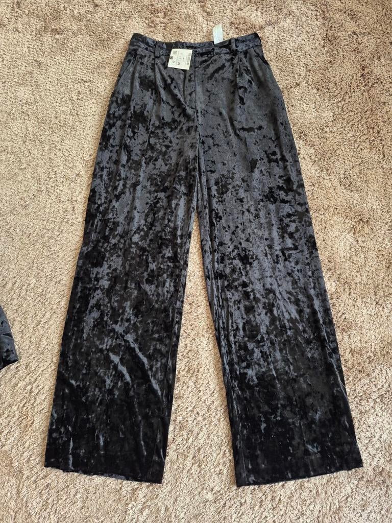 Nieuwe Zara fluwelen flared broek - Maat M, Ophalen of Verzenden