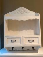 Wit brocante, landelijk, wandkastje met lades en haakjes, Ophalen, Gebruikt, Met plank(en), Minder dan 150 cm