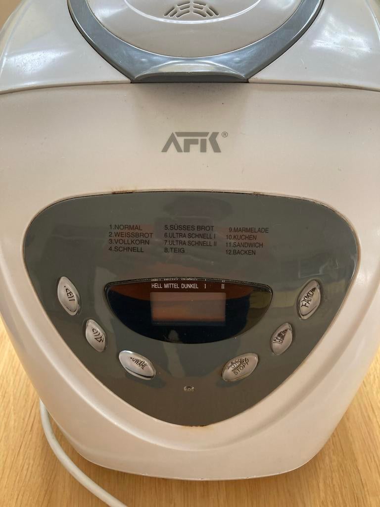 AFK Broodbakmachine met 12 programma's en timer, Witgoed en Apparatuur, Met timer, Gebruikt, 800 tot 1200 gram deeg, Ophalen of Verzenden