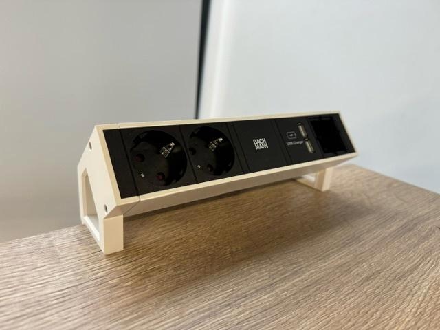 Bachmann opbouw stekkerblok wit metaal, Doe-het-zelf en Verbouw, Elektra en Kabels, Nieuw, Stopcontact, Ophalen of Verzenden