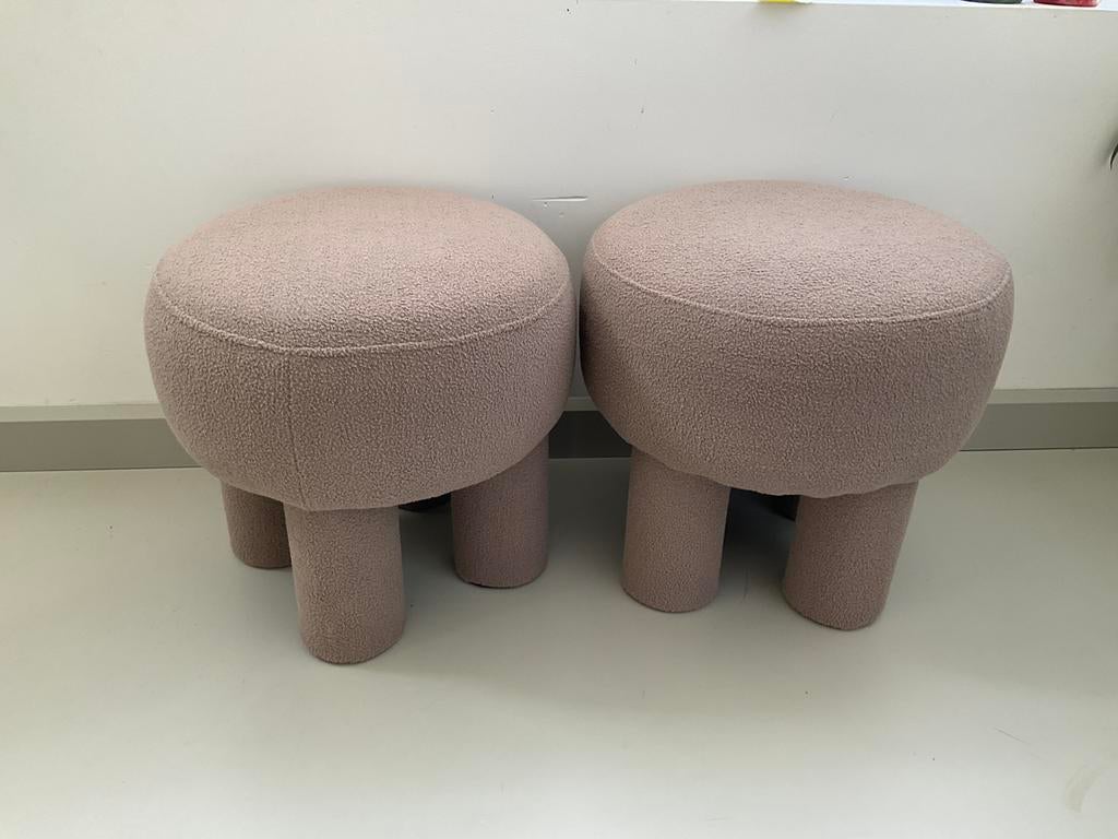 2 poefen/ krukjes, Ophalen, Zo goed als nieuw, Rond