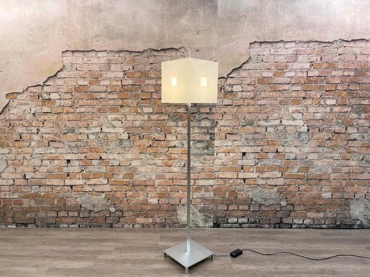 Jan Des Bouvrie Qubus bij TheReSales, Huis en Inrichting, Lampen | Vloerlampen, Zo goed als nieuw, 150 tot 200 cm, Metaal, Overige materialen
