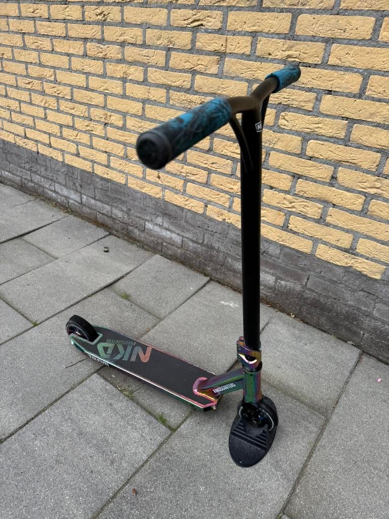 NKD stuntstep Oil slick, Fietsen en Brommers, Steps, Ophalen of Verzenden, Gebruikt, Gewone step