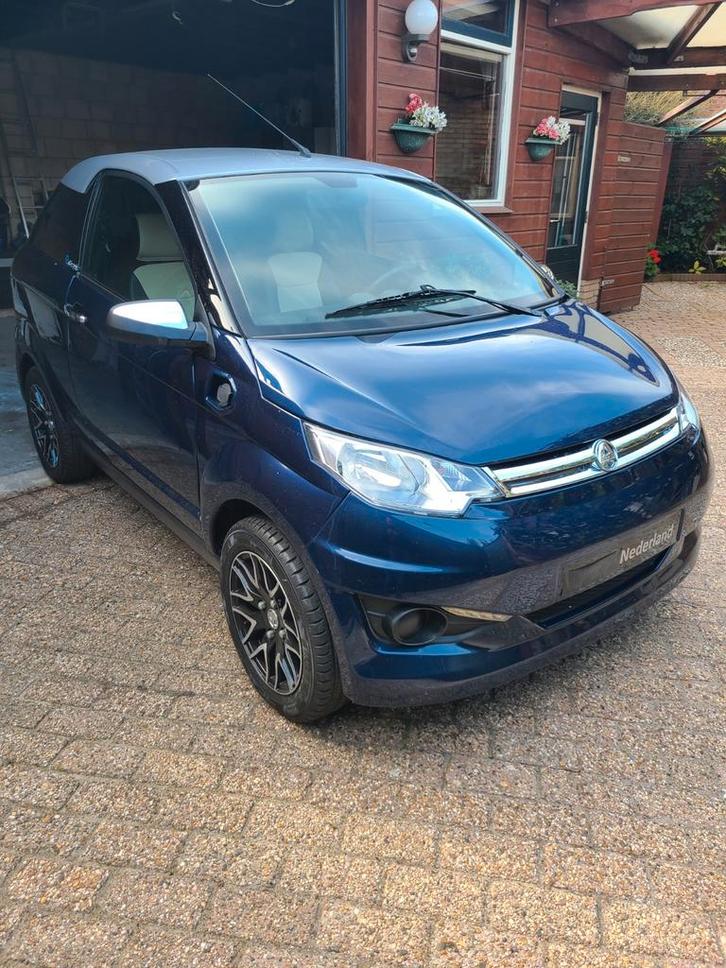 100% elek. Aixam E-Coupe nieuwstaat blauw Lage km. Bj 2015, Auto's, Aixam, Particulier, Elektrisch, Automaat, Blauw, Stof, Voorwielaandrijving