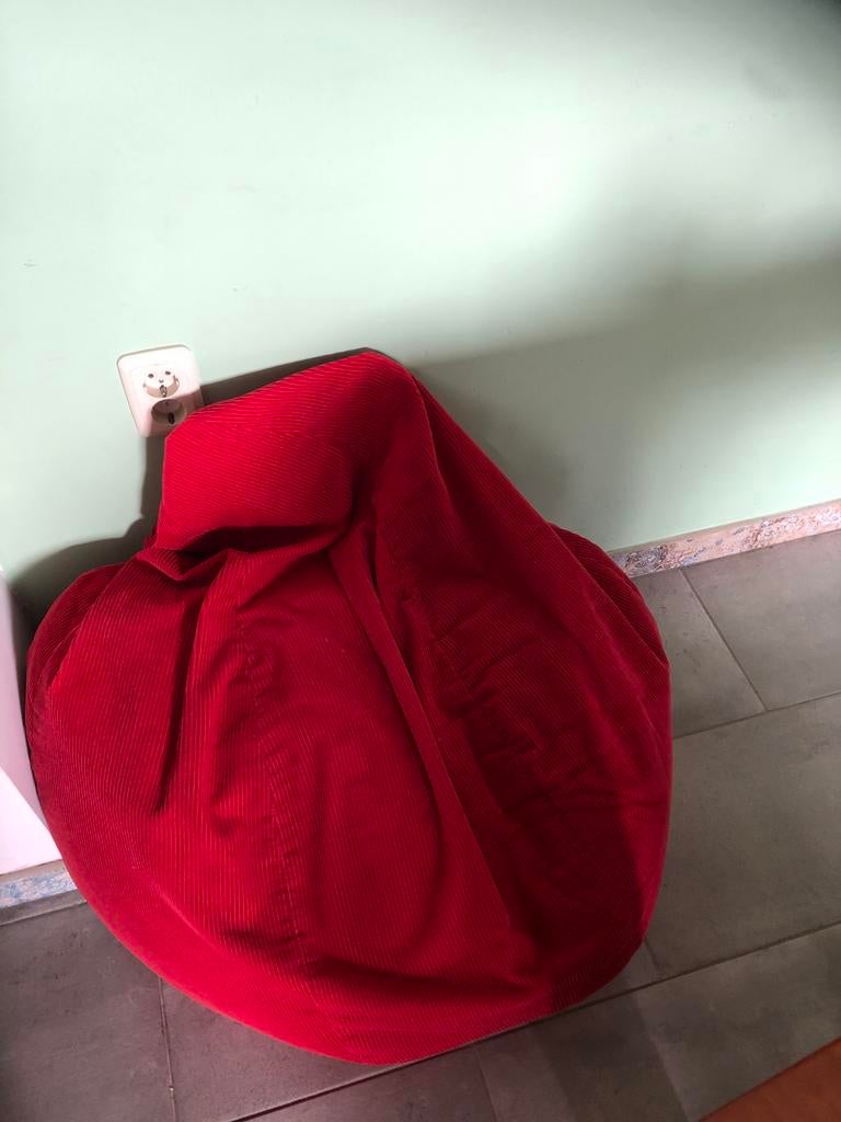 Comfortabele Rode Zitzak - Perfect voor Ontspanning, Huis en Inrichting, Zitzakken, Ophalen of Verzenden, Gebruikt, Rood, Zitzak