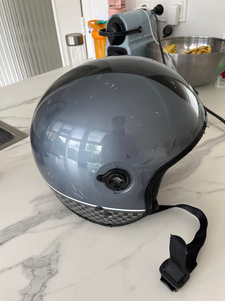Grijze scooterhelm met Italiaanse vlag sticker, Ophalen of Verzenden, Gebruikt, Medium