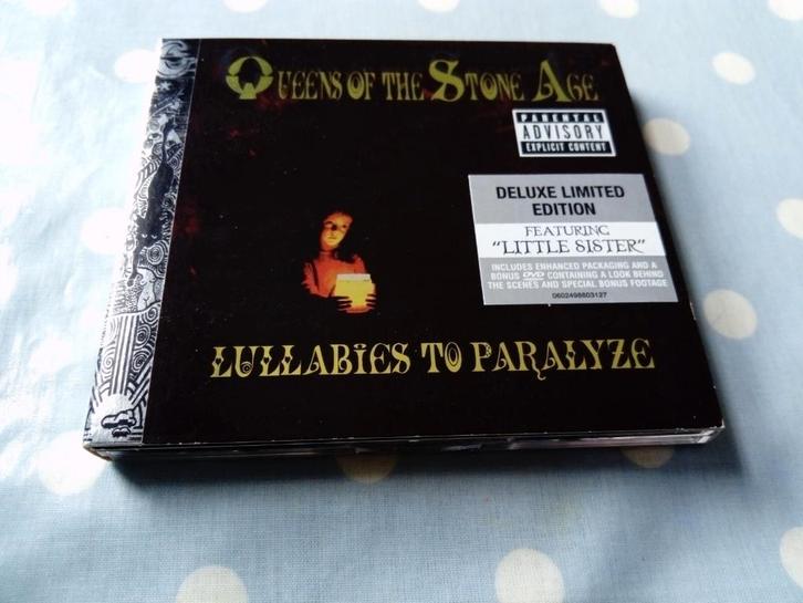 CD/DVD: Queens Of The Stone Age – Lullabies To Paralyze, Cd's en Dvd's, Cd's | Rock, Zo goed als nieuw, Poprock, Ophalen of Verzenden