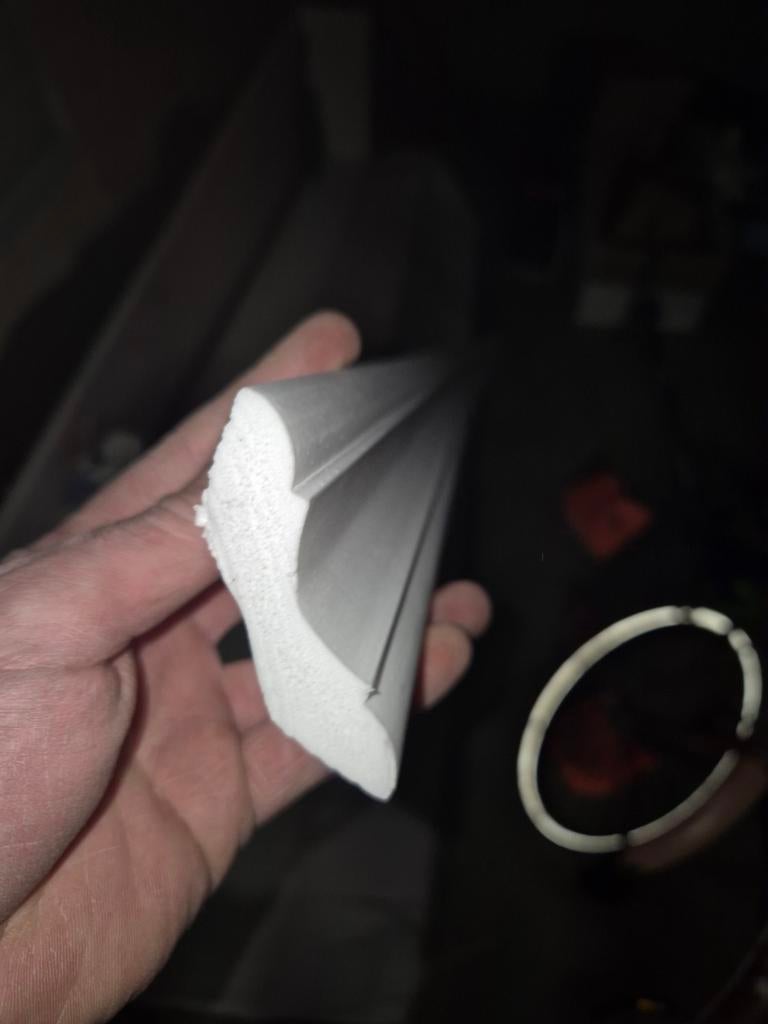 8x 2m Piepschuim Plinten - Nieuw, Nieuw, Ophalen of Verzenden, Mdf, 200 tot 250 cm