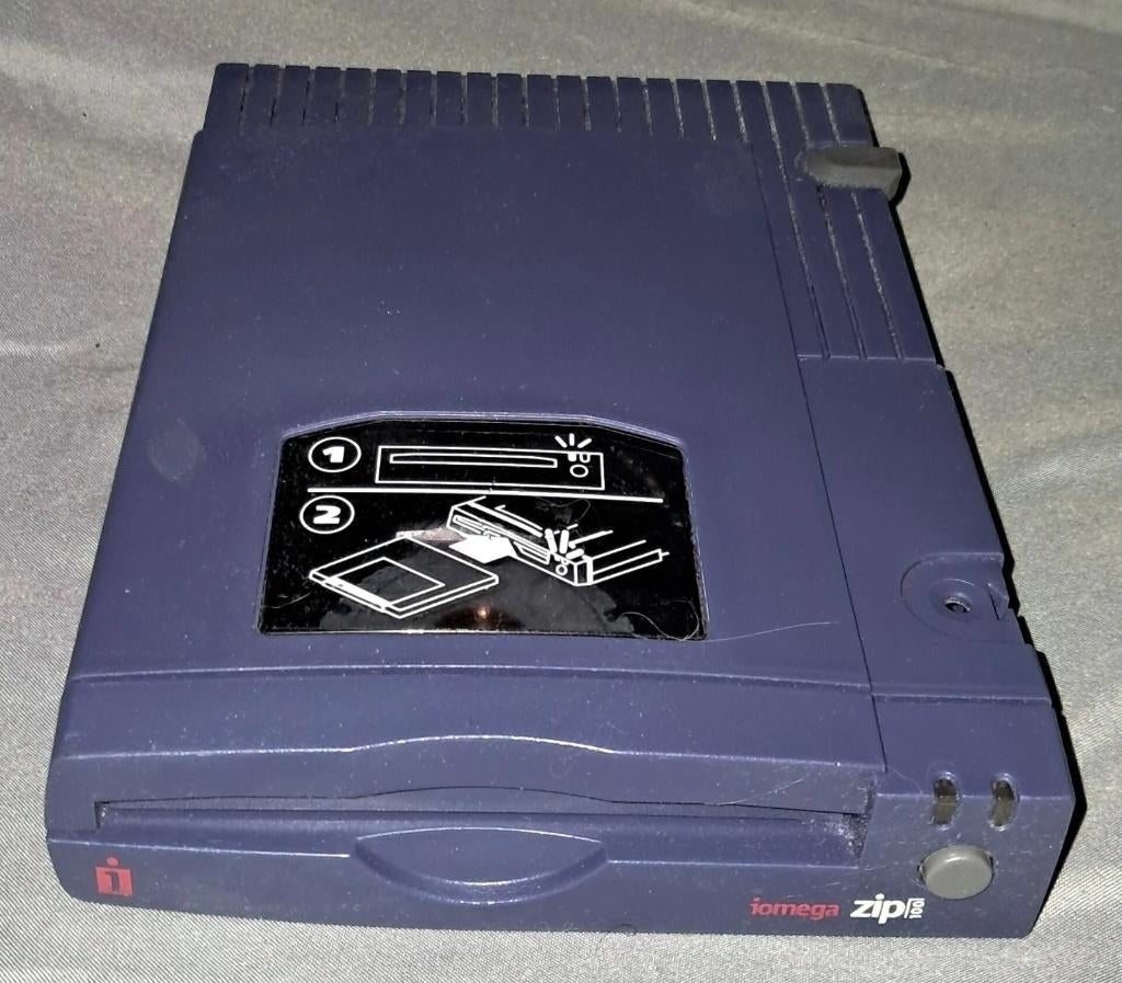 Iomega Zip 100 (model: Z100P2) 08-24-1999, Ophalen of Verzenden, Gebruikt, Intern, Windows