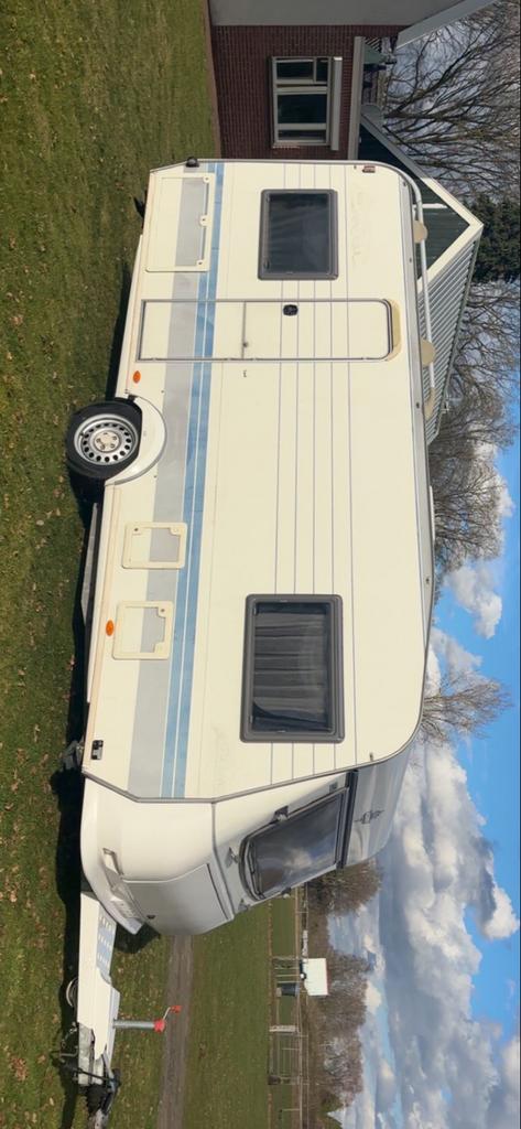 Hobby 495 Caravan 2001 - Ideaal voor uw volgende avontuur!, Caravans en Kamperen, Caravans, Particulier, tot en met 4, 750 - 1000 kg