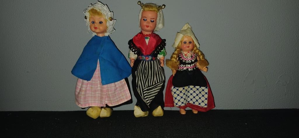 3 Hollandse poppen in klederdracht, Kinderen en Baby's, Speelgoed | Poppen, Gebruikt, Overige typen, Ophalen of Verzenden