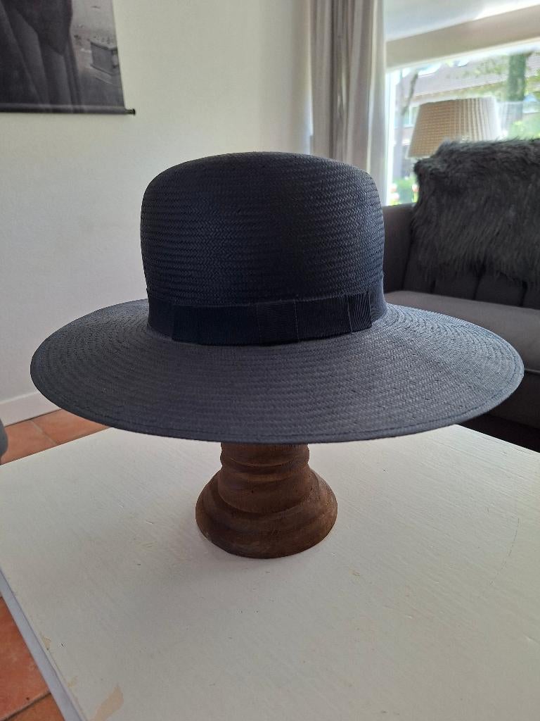Hoed donkerblauw, Kleding | Dames, Hoeden en Petten, Ophalen of Verzenden, Gedragen