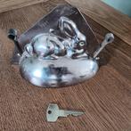 Paas chocoladevorm leuke konijn op een ei., Antiek en Kunst, Ophalen of Verzenden