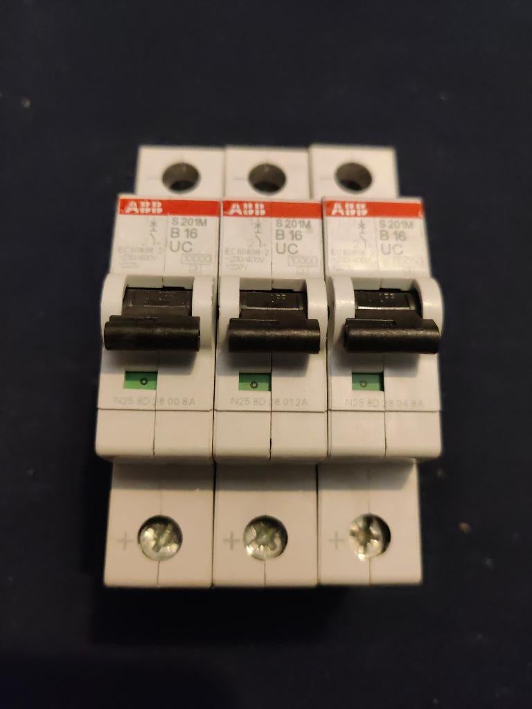 ABB Installatieautomaat S201M B16 UC 2CDS271061R0165, Hobby en Vrije tijd, Elektronica-componenten, Ophalen of Verzenden, Nieuw