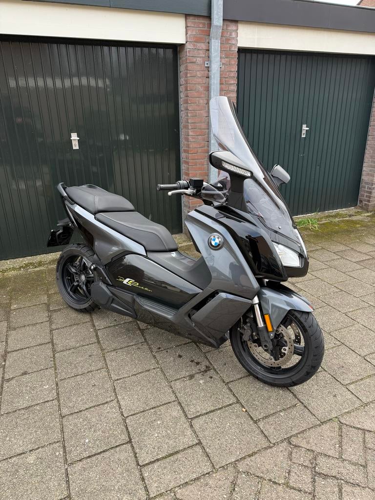 BMW C-Evolution | 2018 | weinig kilometers | rijklaar, Motoren, Scooter, Particulier